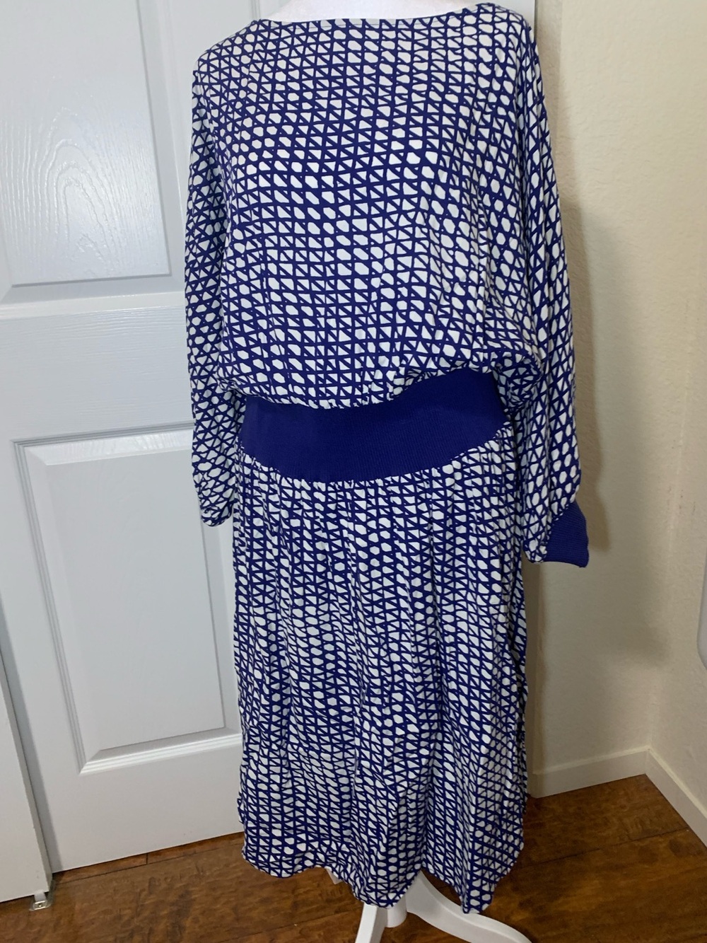 Anthropologie Maeve Blue and White Dot Dress Feminine Flowy Comfortable BoatNeck